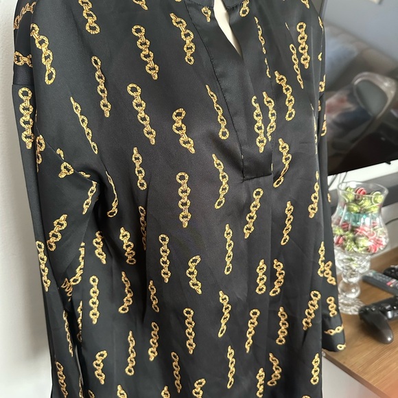 Zara Black and Gold Chain Pattern women Shirt size small - Picture 2 of 6